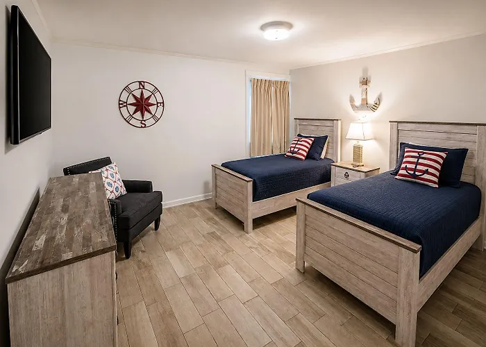 Shoreline Towers Hotel
