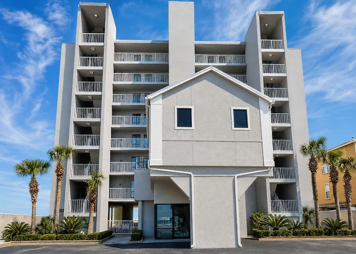 Shoreline Towers Hotel 3*